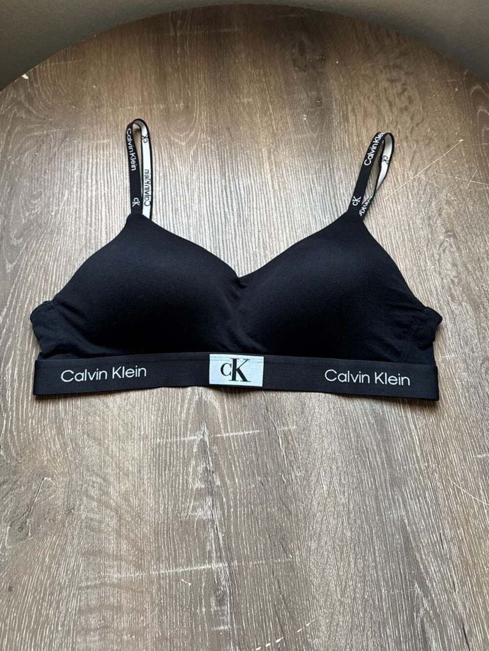 Calvin Klein CK Logo Wirefree Lightly Lined Bralette Bra Black XL